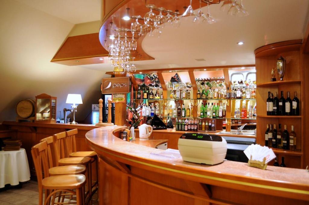 Hotel Rebajlo ปีวา ภายนอก รูปภาพ